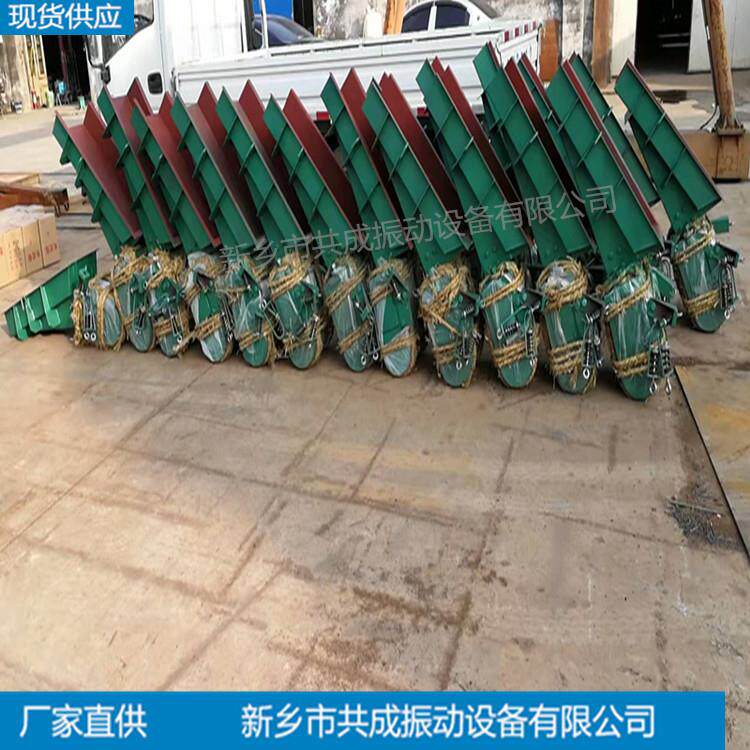 矿粉混凝土喂料机 吊挂式振动给煤机 GZ2电磁振动给料机