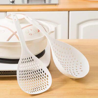 Long-Handled Kitchen Strainer for Noodles, Dumplings, and Ho