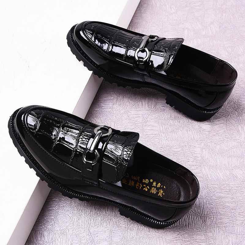 正品2205新款春季鞋男士休闲亮皮鞋子发型师韩版伦皮鞋男英夜场男