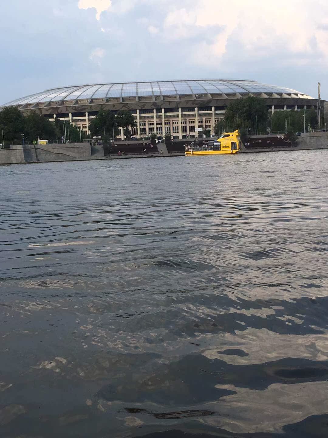 8只小猪 莫斯科包车圣彼得堡徒步一日游中文司