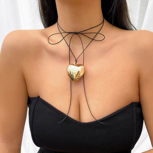 Goth Black Velvet Big Heart Pendant Choker Necklace for Wome