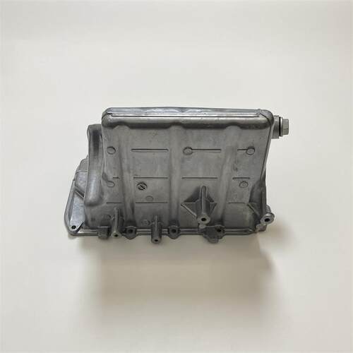 STZT1320100013适用于奔驰汽车发动机油底壳机油壳体