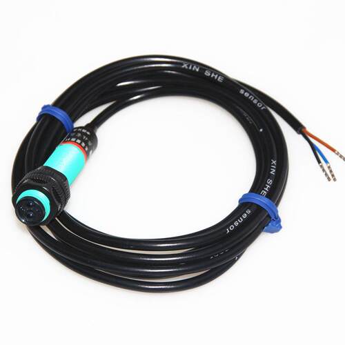 厂家直销E3F1-DS5C4漫反射光电传感器 E3F1-DS10C4 M12光电开关