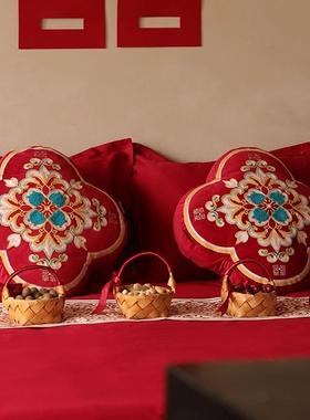 结抱枕一对婚发客PSQ厅压床主卧沙房布置男方红色靠垫结婚用品大