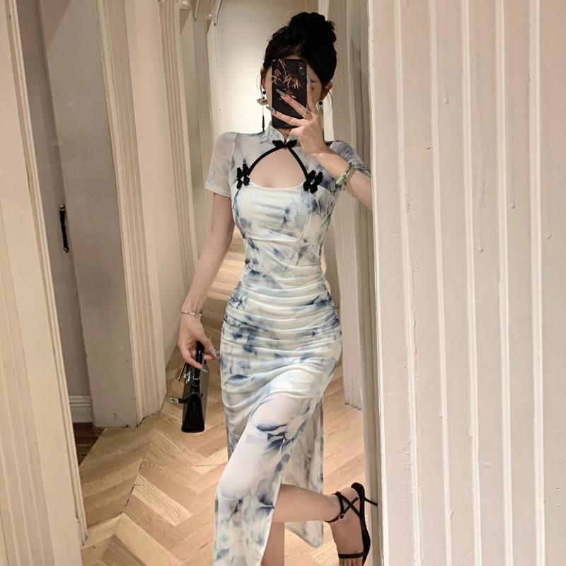 覆古国风年轻款少女旗袍印花镂空开叉长裙新中式修身包臀连衣裙潮