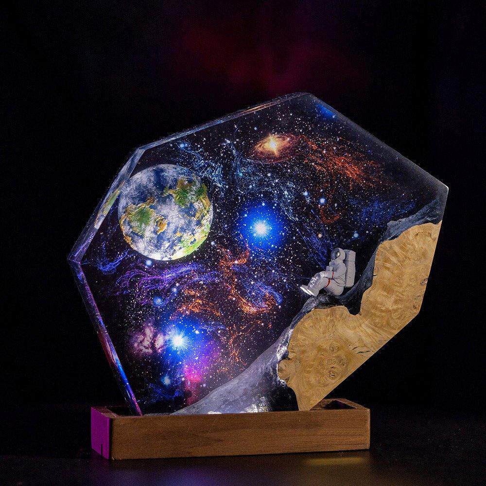 宇航员太空银河系星系恒星蓝色星球地球星空小夜灯床头灯摆件礼物