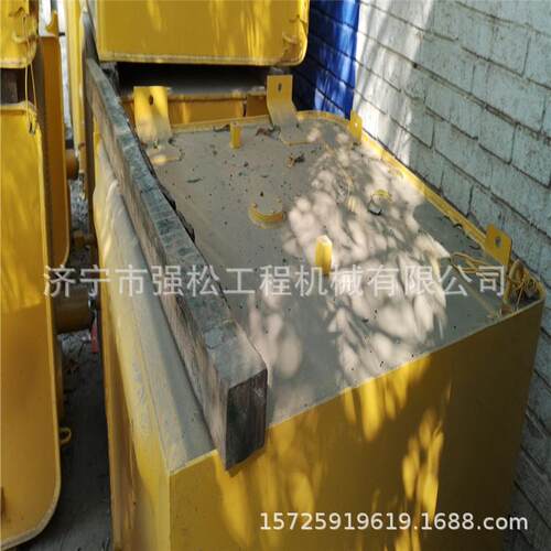 大量现货pc300-7液压柴油箱柴油箱各种边门 驾驶室总成燃油泵