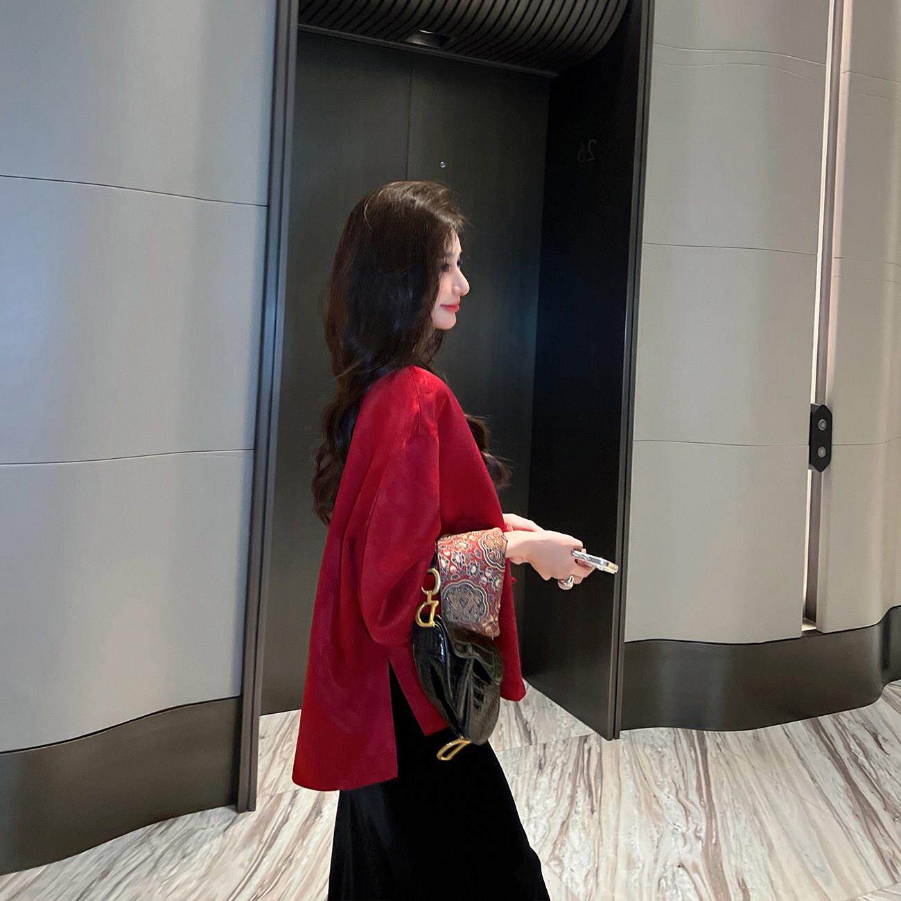 红色新中式国风外套女2026秋冬季新款高级感唐装高端盘扣时尚上衣