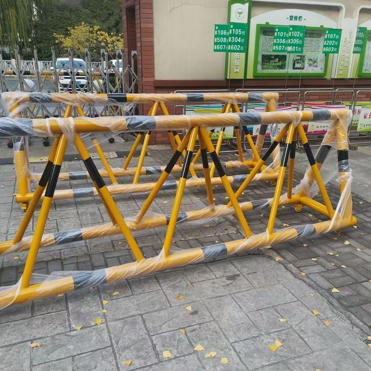 拒马移动路障护栏杆电动学校园幼儿园门口堵车设施安全防爆冲撞