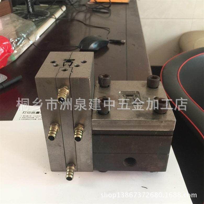 磁条门吸共挤淋浴房胶条软硬共挤挡水条挤出塑料模具