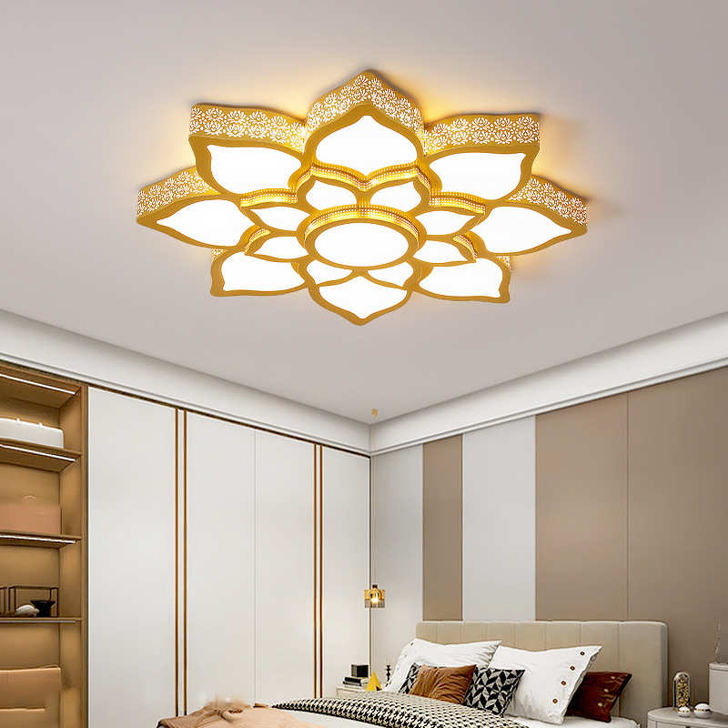 LED吸顶灯现代简约金色莲花吸顶灯客厅灯创意温馨灯具铁艺房间灯