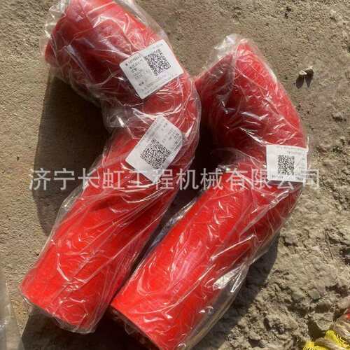 供应三一平地机原厂配件：SAG180-5：发动机出水胶管：13885472