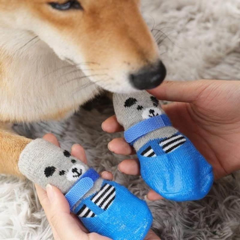狗狗鞋子小型犬冬季软底防水甩不掉脚套泰迪比熊博美宠物袜子冬天