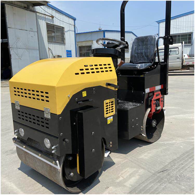 TY-700座驾式双钢轮柴油振动压路机腾宇900型座驾压实机沟槽压道