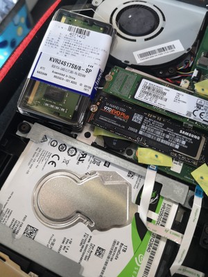 送散热片三星970evo plus协议硬盘怎么样？是哪里牌子？有何缺点？