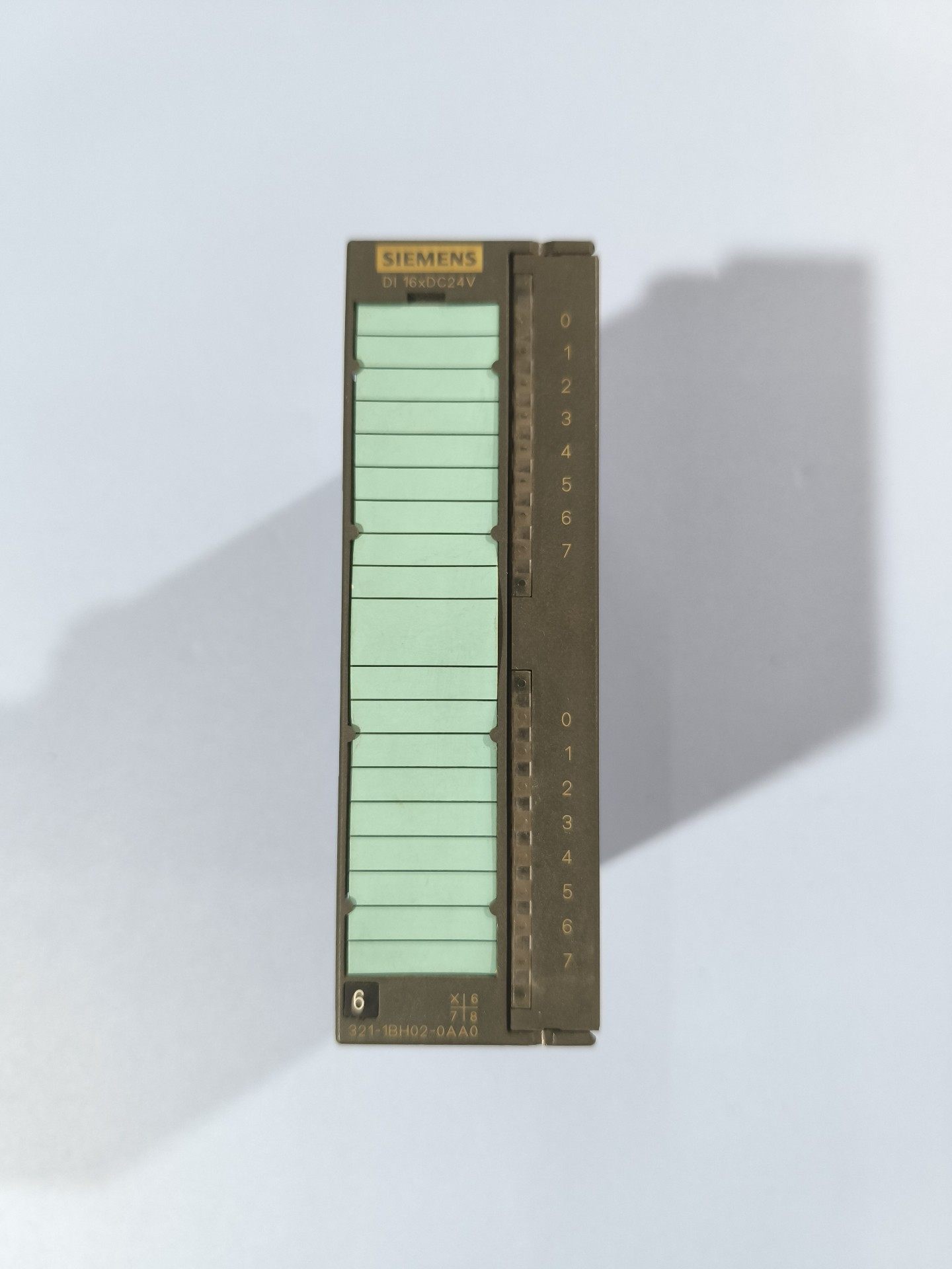 西门子332-1bh02-0aa0，拆机品，成色如图，功能完