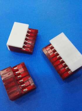 2.54-2P,3P,4P红色刺破式 D2541胶壳端子连接器3-640440-2-3-4