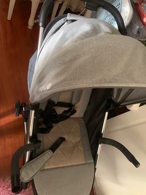 YUYU悠悠第六代和第8代有什么区别?YUYU悠悠第8代轻便婴儿车怎么样?