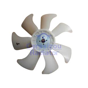 3D84E Z360 4T7_发动机冷却风扇 小 松7叶PC30