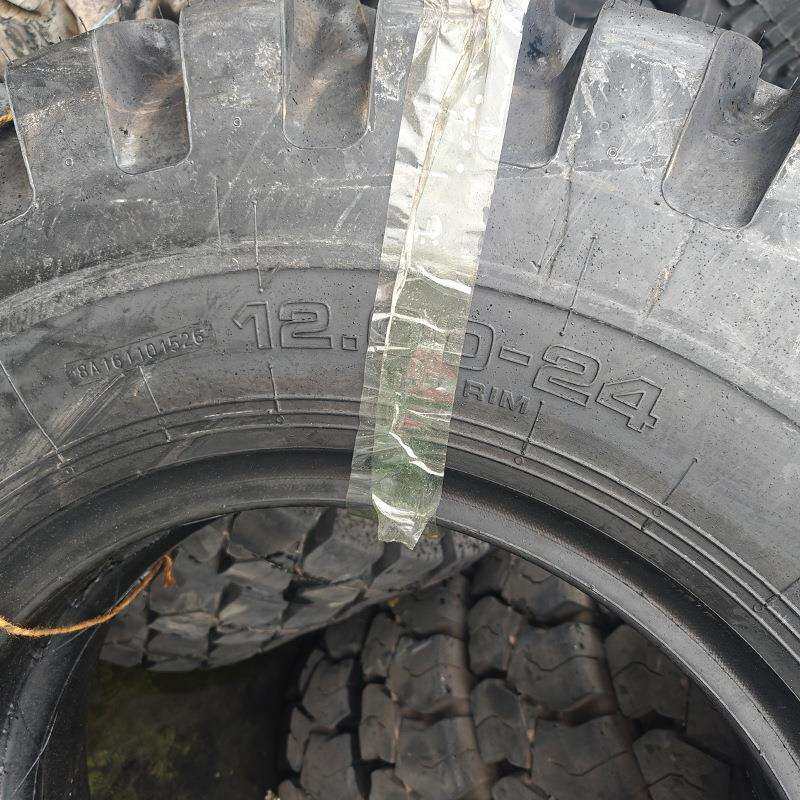 1200-24港口叉车轮胎堆高机E-4羊角花纹尼龙成套工程机械轮胎