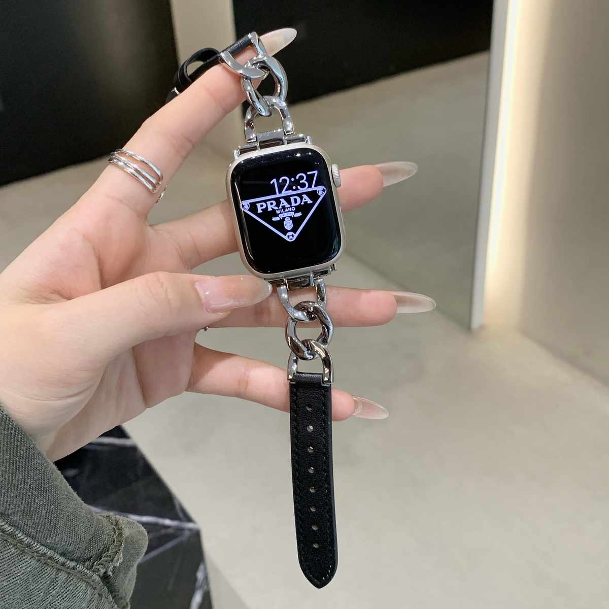 适用iwatch9表带S9简约苹果手表s7金属链条拼接真皮applewat