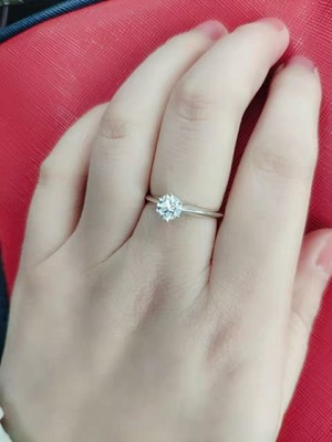 Blue Nile钻戒怎么样？送给老婆蛮开心的