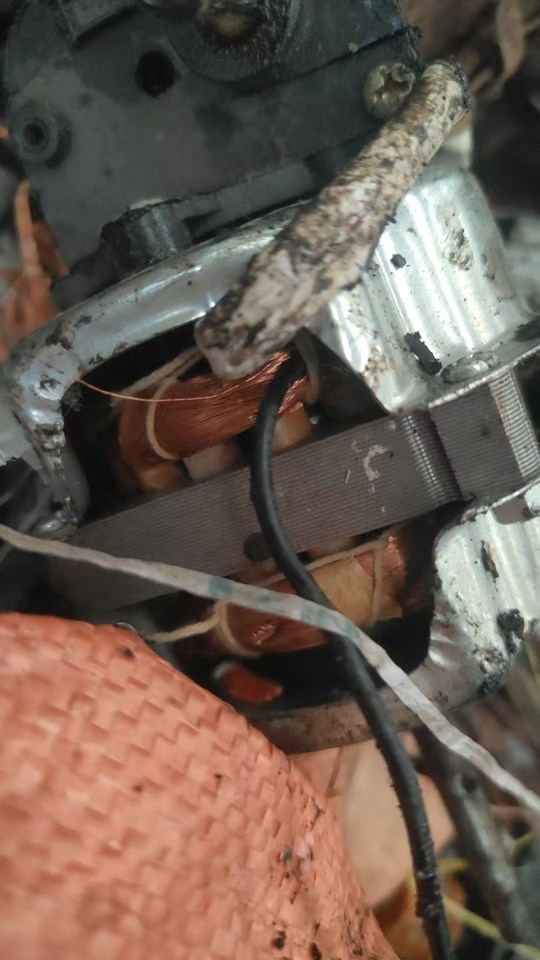 1月13日岳阳处置废旧小变压器约8.5吨打包处理（成交价为总价，可以过磅代发物流）网络拍卖公告