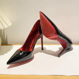 黑色高跟鞋女细跟2026年新款红底鞋尖头水钻浅口漆皮职业侧空单鞋