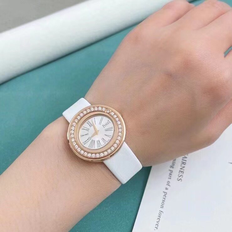 先鉴后发公价11万 98新29mm伯爵时来运转玫瑰金原钻石英女士手表