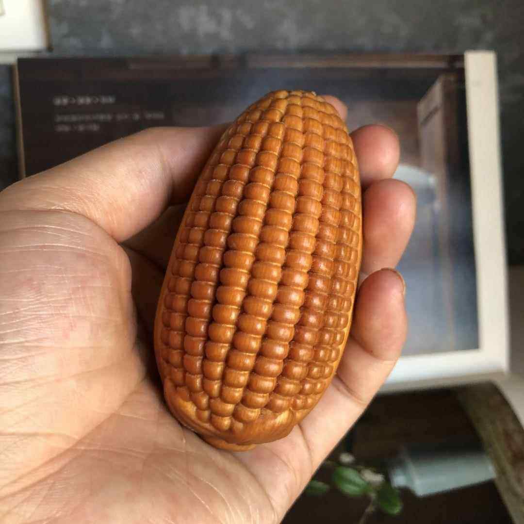 玉米 金玉满堂 太行崖柏陈化料 红油黑油料高油密 手把件把玩木雕