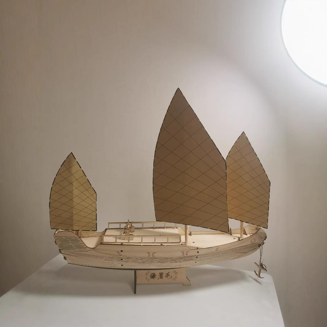木质拼插绿眉毛古帆船模型1：72仿古帆船