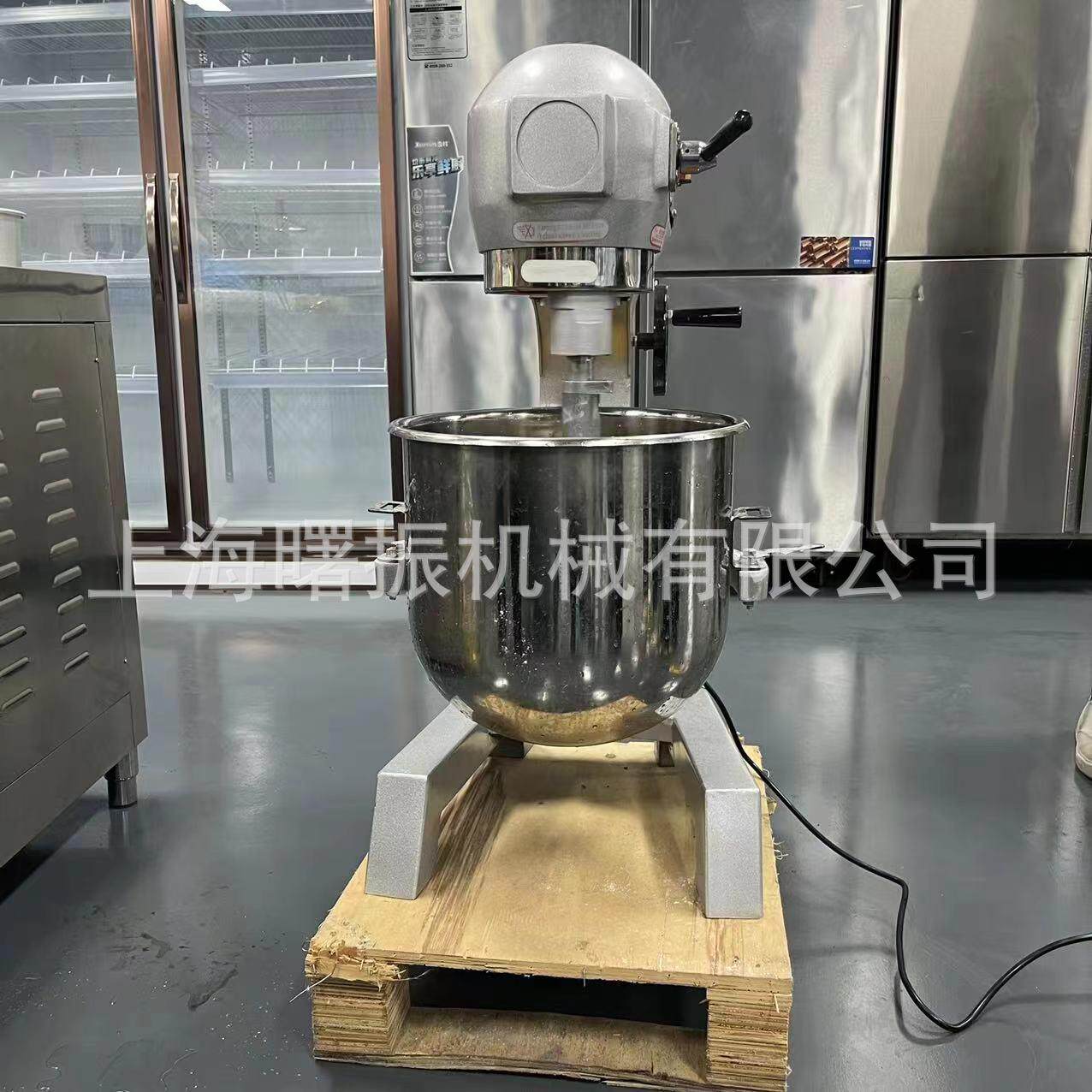 商用大型三合一搅拌机B30L打蛋机多功能鲜奶机蛋糕奶油打发机