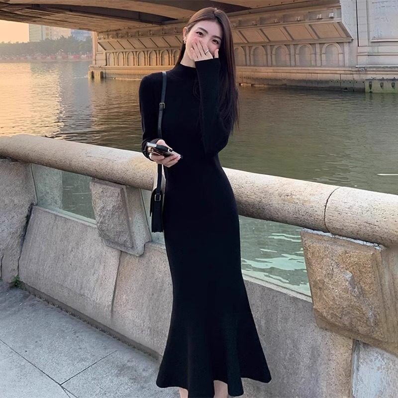 欧洲站春秋新款气质优雅赫本风针织长裙显瘦鱼尾裙女神连衣裙2026