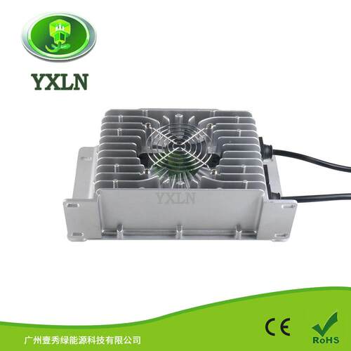 工厂价1200W 24V35A铅酸电池的智能防水车载充电器IP67防水级