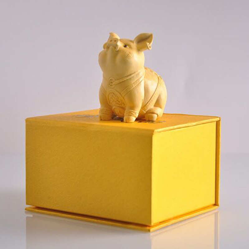 黄杨木雕招财福猪木制工艺品 可爱猪创意摆件车载艺术品logo