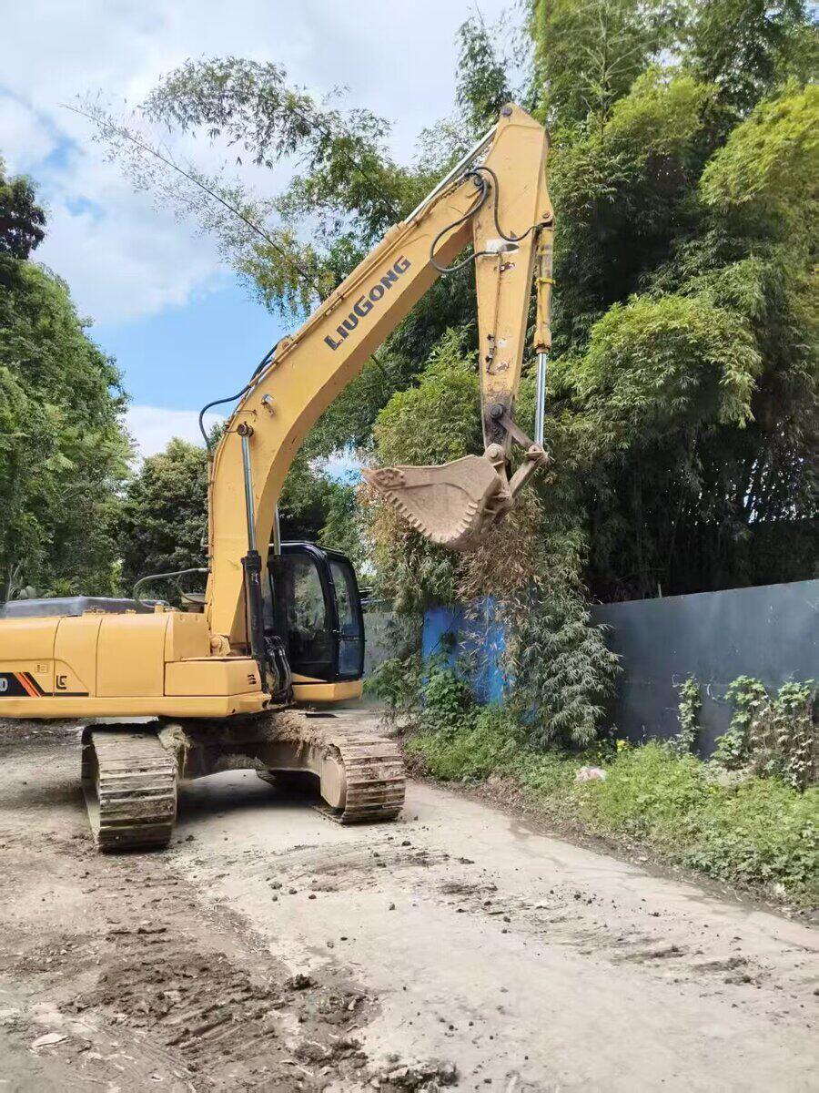5月7日成都柳工920D型挖掘机（出价即进入倒计时）网络拍卖公告