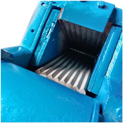 鳄式粉碎机 地矿金属样品粉碎机鄂式破碎机颚式破碎机