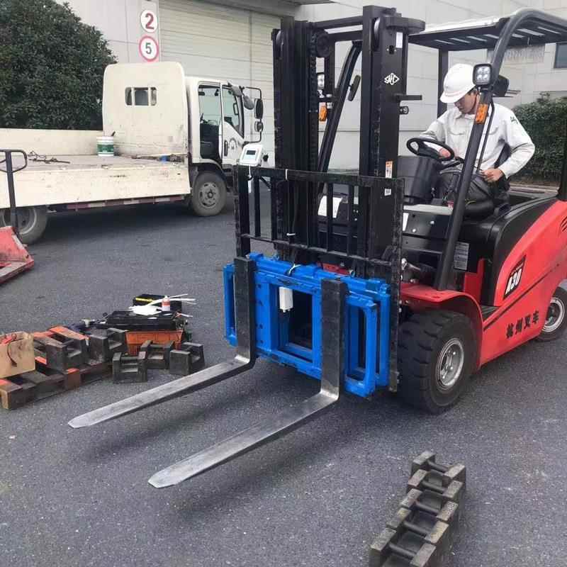燃油叉车改装称重叉车加装称重系统数据无线传输