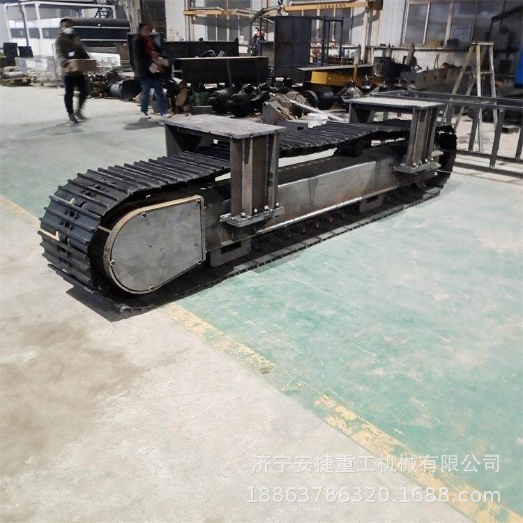 22t钢制履带底盘 电驱动履带底盘行走总成 骑跨式履带运输底盘