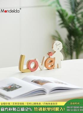 曼德尔达卡通男女情侣奶油风格装饰品客厅入口桌面电视柜家居装饰