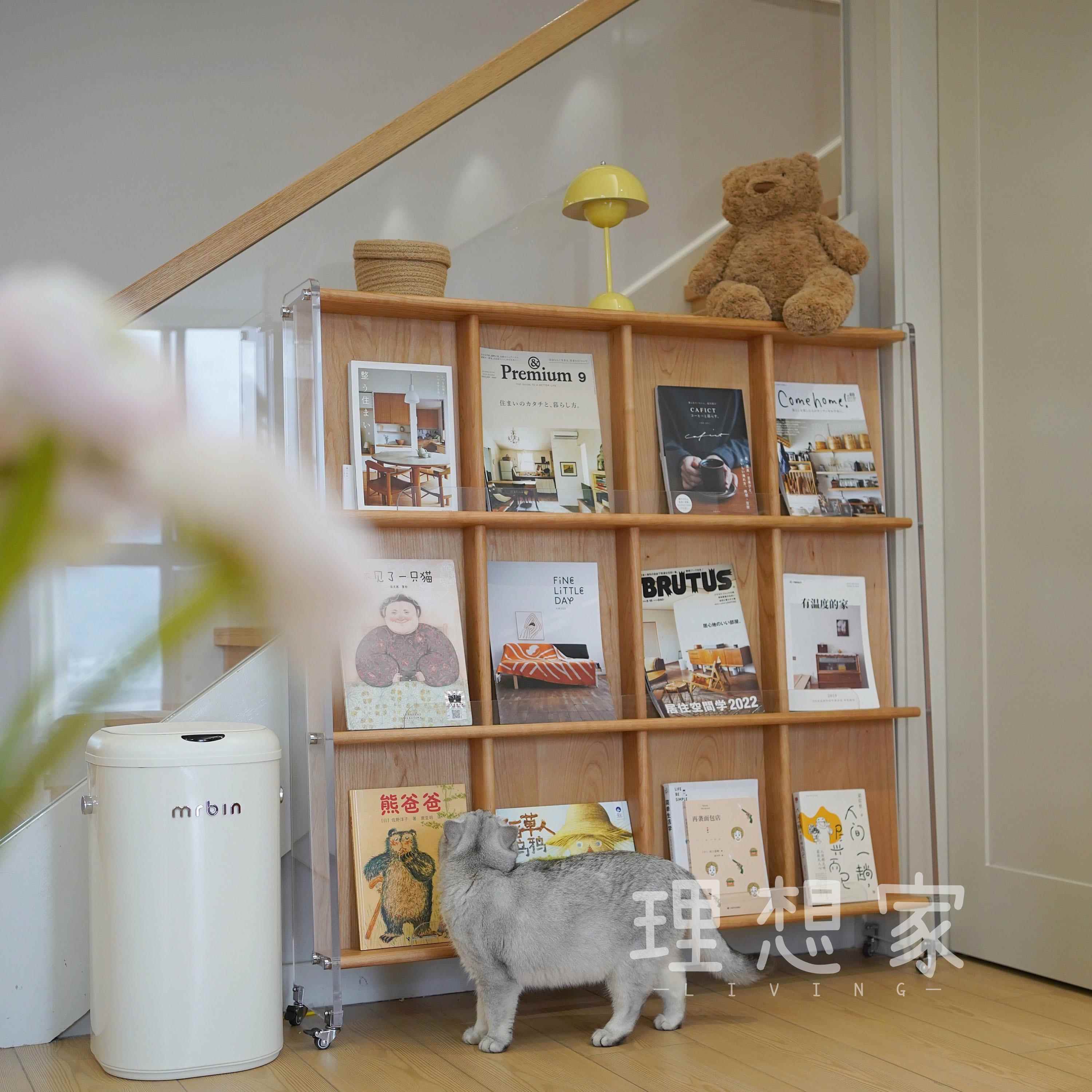 北欧简约杂志架可移动展示架客厅实木落地过道书架收纳绘本架报刊