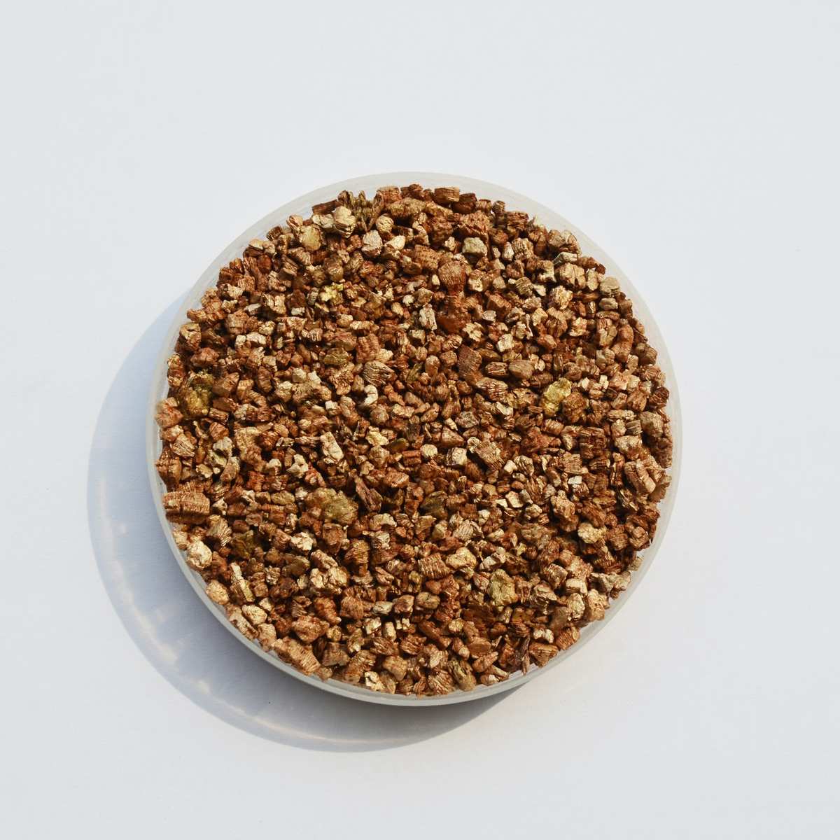 供应防火涂料用金黄蛭石 规格齐全 保温板原材料蛭石颗粒填充材料