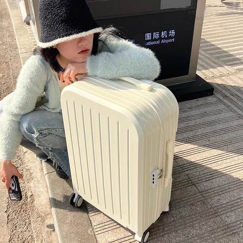 行李箱女小型20寸拉杆箱万向轮登机箱24寸男学生密码旅行箱可充电