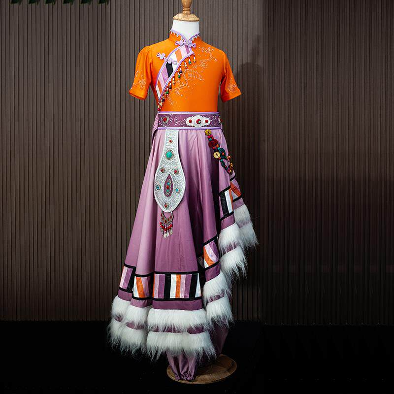 高档2024新款藏族出蹈演服装舞活动会儿童演出服套晚装民族风衣服