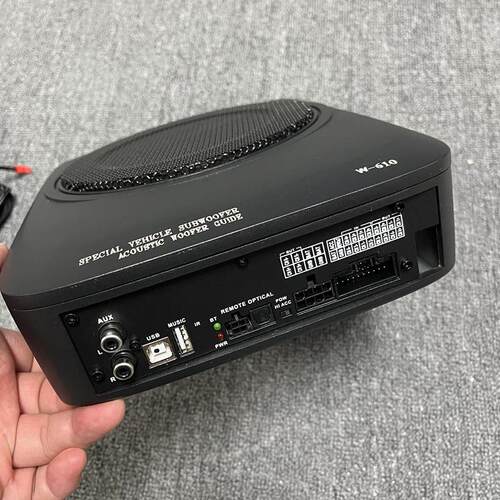 声音柏林汽车音频Dsp功率放大器有源低音炮一体化机无损修改三路