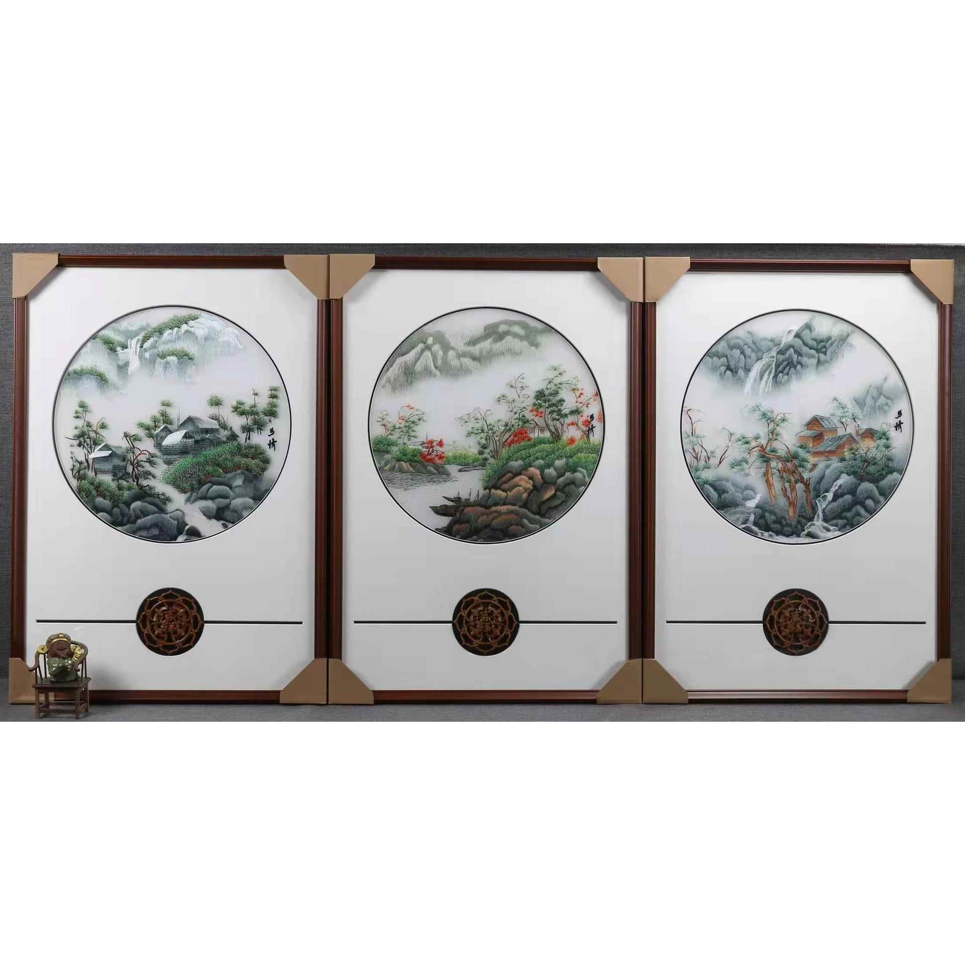 苏绣成品挂画透明丝娟刺绣新中式客厅三联带樟木苏绣装饰画