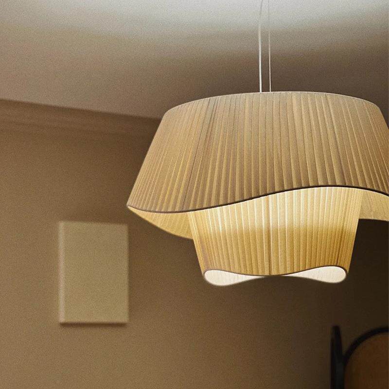 奥朵奶油风客厅吊灯现代简约复古主卧室吊灯法式中古温馨餐厅灯具