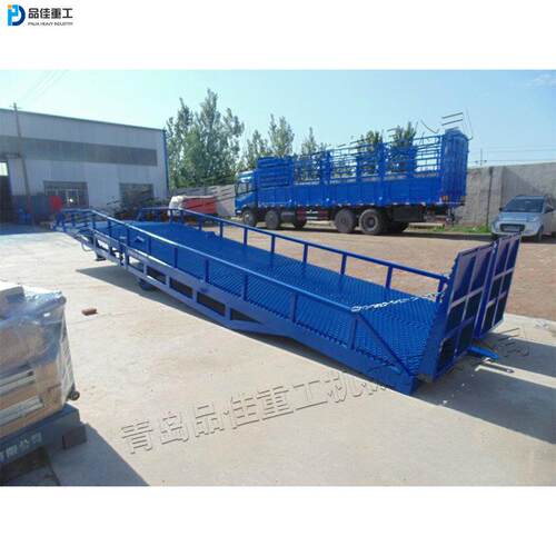 8吨10吨移动式液压登车桥 装载货物装卸车 可移动式物流站工具车