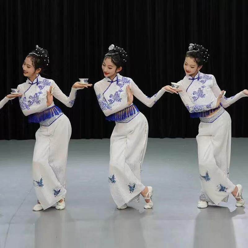 成都盖碗茶儿童演出服白盏茶妤表演服茶飘香古典舞青花瓷秧歌道具