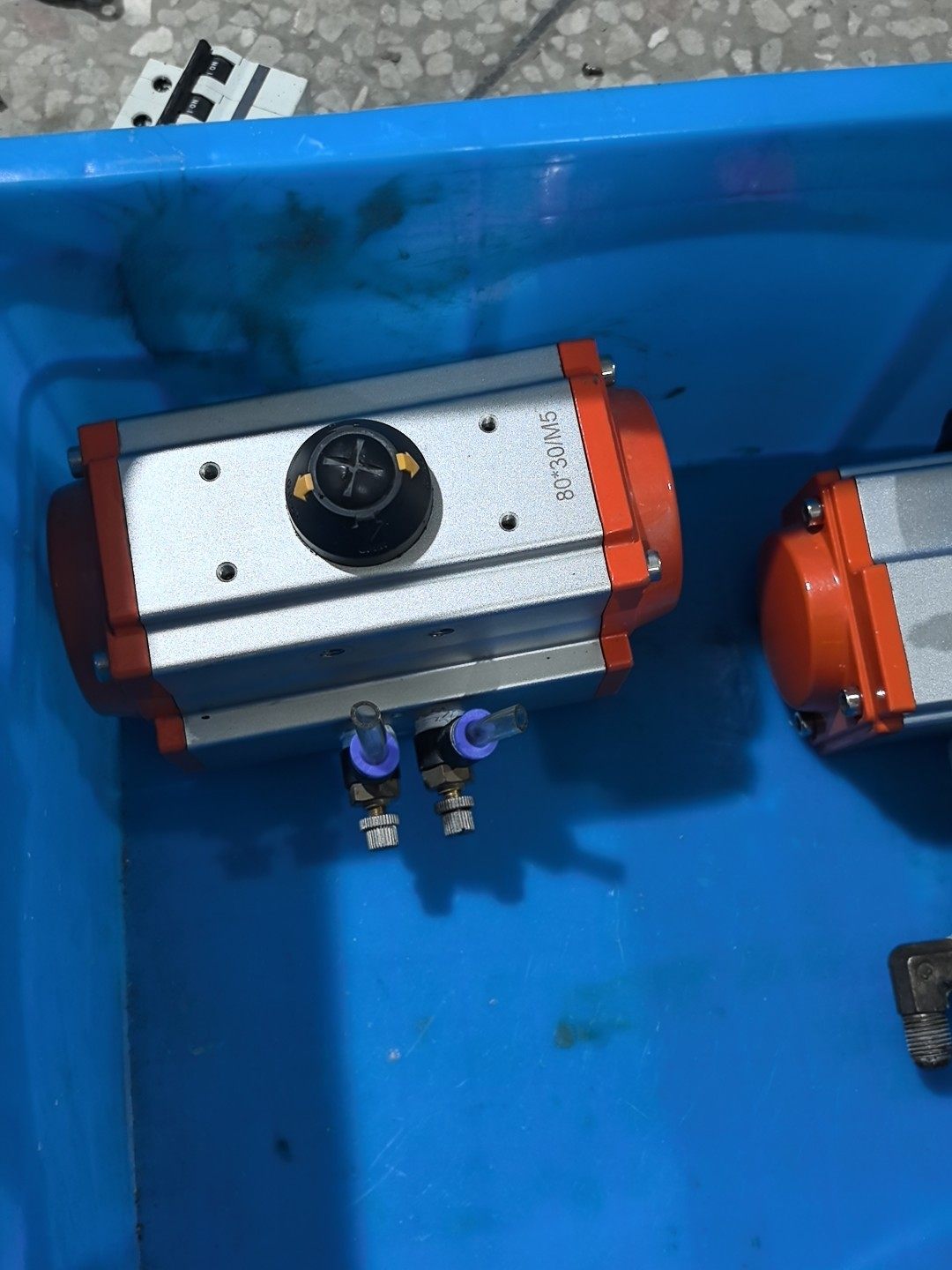 阀门气动执行器，拆机4个，